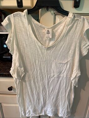 We The Free Cream V-Neck Pocket Tee - Women's Short Sleeve